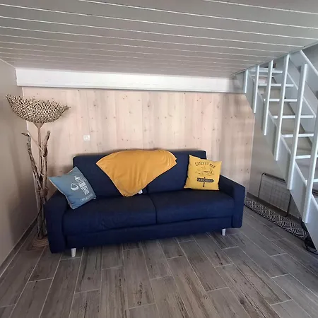 Cosy Avec Mezzanine, Proche Et Commerces - - Fr-1-706-29