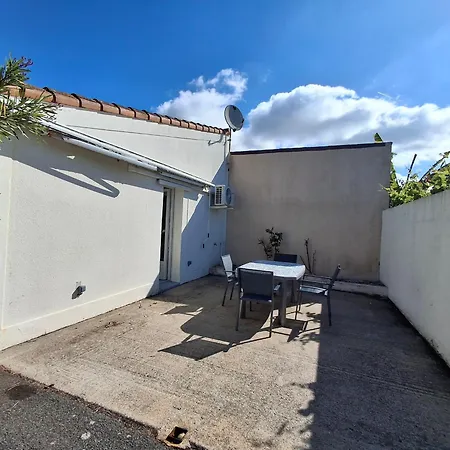 Cosy Avec Mezzanine, Proche Et Commerces - - Fr-1-706-29 דירה