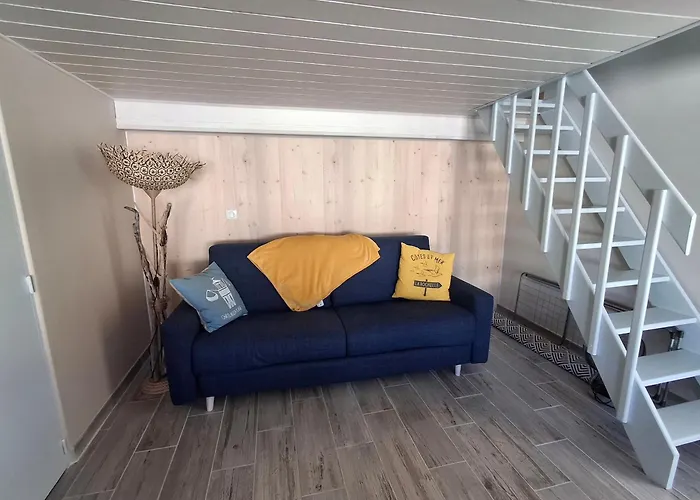 Cosy Avec Mezzanine, Proche Et Commerces - - Fr-1-706-29